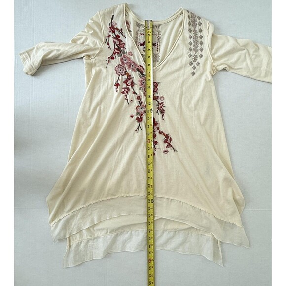 Johnny Was JW Los Angeles Tunic Shirt Womens XS Ivory Embroidered V Neck Boho - Picture 5 of 9